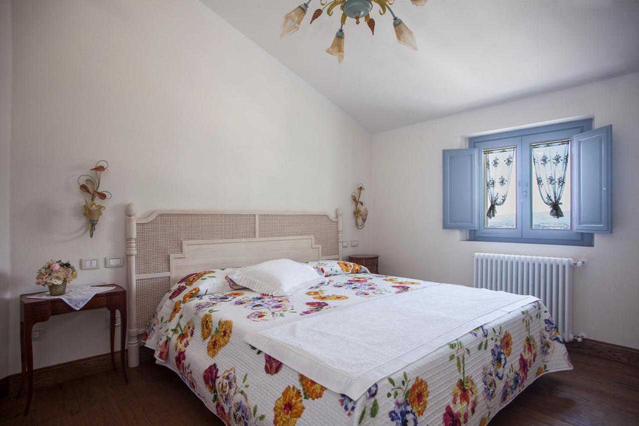 Podere La Contessa B&B Prato  Buitenkant foto